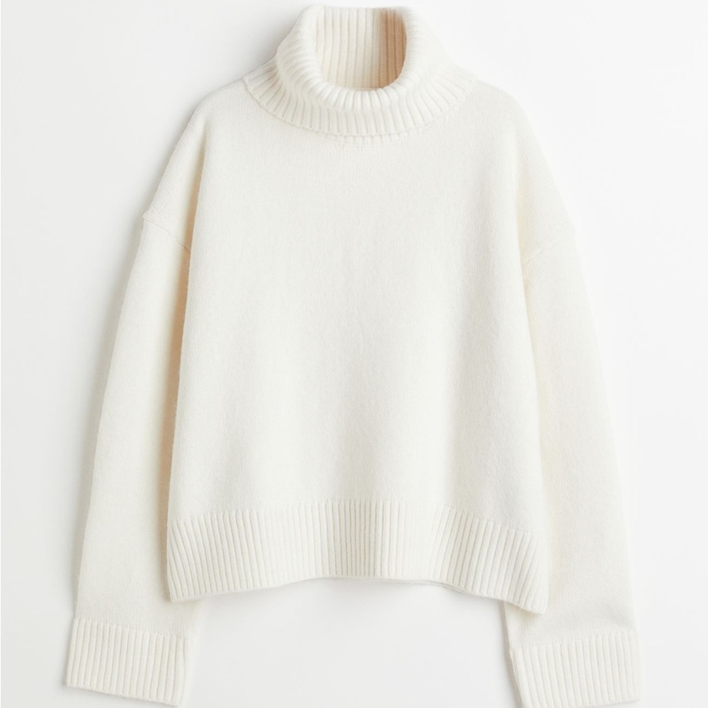 HM sweater